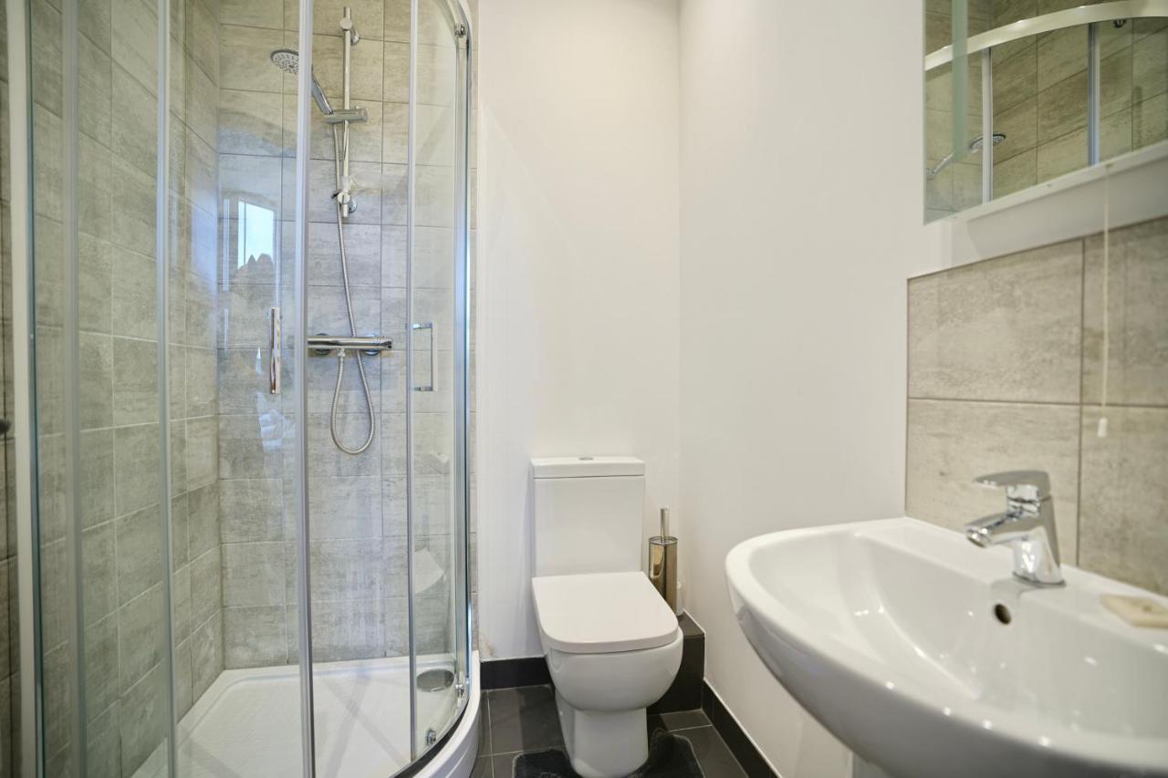 Apartamento Bayard Plaza Peterborough Exterior foto