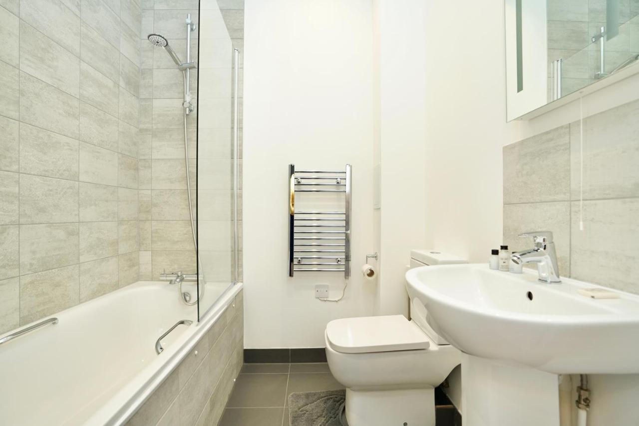 Apartamento Bayard Plaza Peterborough Exterior foto